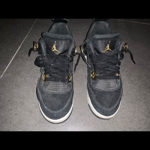 Air Jordan 4 Retro ‘Royalty’